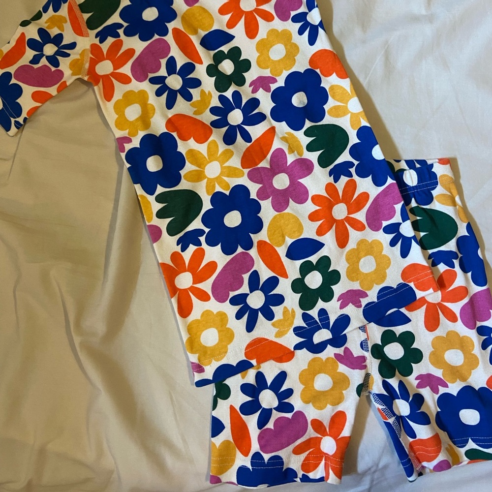 NWOT Hanna Andersson flower pjs